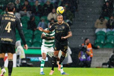 Cassiano ve Matheus Reis, Liga Portekiz maçı sırasında Estadio Jose Alvalade 'deki Casa Pia AC (Maciej Rogowski / Ball Raw Images) takımları arasında görüldü.)