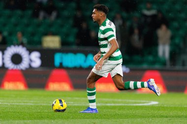 Luis Guilherme, Liga Portekiz maçı sırasında Estadio Jose Alvalade 'deki Casa Pia AC (Maciej Rogowski / Ball Raw Images) takımları arasında görüldü.)