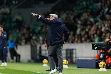 Alvaro Pacheco, Liga Portekiz maçı sırasında Estadio Jose Alvalade 'deki Casa Pia AC (Maciej Rogowski / Ball Raw Images) takımları arasında görüldü.)
