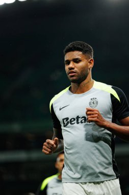 Matheus Reis, Liga Portekiz maçı sırasında Estadio Jose Alvalade 'deki Casa Pia AC (Maciej Rogowski / Ball Raw Images) takımları arasında görüldü.)