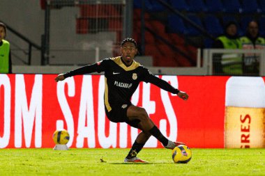 FC Alverca ve Moreirense FC (Maciej Rogowski / Ball Raw Images) takımları arasında Liga Portekiz maçı sırasında Kauan Gomes görüldü.)