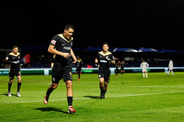 Sandro Lima, FC Alverca ve Moreirense FC (Maciej Rogowski / Ball Raw Images) takımları arasında oynanan Liga Portekiz maçında gol attıktan sonra kutlama yaparken görülüyor.)