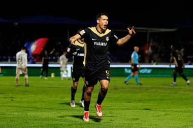Sandro Lima, FC Alverca ve Moreirense FC (Maciej Rogowski / Ball Raw Images) takımları arasında oynanan Liga Portekiz maçında gol attıktan sonra kutlama yaparken görülüyor.)