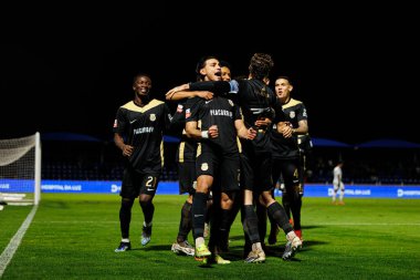 Nabil Touaizi, FC Alverca ve Moreirense FC (Maciej Rogowski / Ball Raw Images) takımları arasında oynanan Liga Portekiz maçında gol attıktan sonra kutlama yaparken görülüyor.)