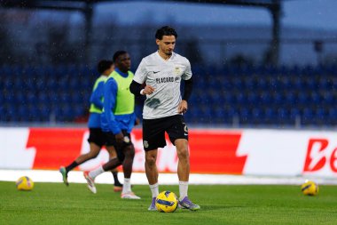 FC Alverca ve Moreirense FC (Maciej Rogowski / Ball Raw Images) takımları arasında Liga Portekiz maçında Nabil Touaizi görüldü.)