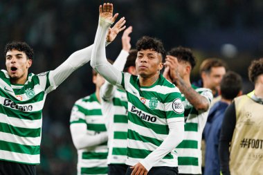 Alisson Santos, UEFA Şampiyonlar Ligi maçında Estadio Jose Alvalade 'de (Maciej Rogowski / Ball Raw Images) Sporting CP ve Paris Saint-Germain takımları arasında görüldü.)