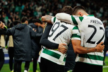 Sporcu Oyuncuları, Estadio Jose Alvalade 'deki (Maciej Rogowski / Ball Raw Images) Sporting CP ve Paris Saint-Germain takımları arasında oynanan UEFA Şampiyonlar Ligi maçında gol üstüne gol atarken görüldü.)