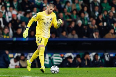 Lucas Chevalier, UEFA Şampiyonlar Ligi maçında Estadio Jose Alvalade 'de (Maciej Rogowski / Ball Raw Images) Sporting CP ve Paris Saint-Germain takımları arasında görüldü.)