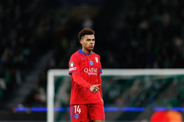 Estadio Jose Alvalade 'de (Maciej Rogowski / Ball Raw Images) Sporting CP ve Paris Saint-Germain takımları arasında oynanan UEFA Şampiyonlar Ligi maçında Desire Doue görüldü)