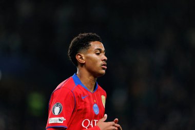 Senny Mayulu UEFA Şampiyonlar Ligi maçında Estadio Jose Alvalade 'de (Maciej Rogowski / Ball Raw Images) Sporting CP ve Paris Saint-Germain takımları arasında görüldü.)