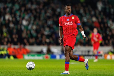 Willian Pacho, UEFA Şampiyonlar Ligi maçında Estadio Jose Alvalade 'de (Maciej Rogowski / Ball Raw Images) Sporting CP ve Paris Saint-Germain takımları arasında görüldü.)