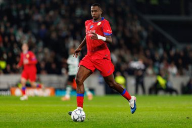 Willian Pacho, UEFA Şampiyonlar Ligi maçında Estadio Jose Alvalade 'de (Maciej Rogowski / Ball Raw Images) Sporting CP ve Paris Saint-Germain takımları arasında görüldü.)
