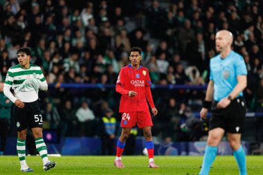 Senny Mayulu UEFA Şampiyonlar Ligi maçında Estadio Jose Alvalade 'de (Maciej Rogowski / Ball Raw Images) Sporting CP ve Paris Saint-Germain takımları arasında görüldü.)