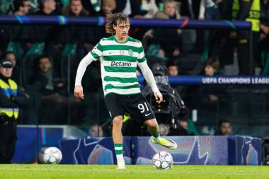 Ricardo Mangas, UEFA Şampiyonlar Ligi maçında Estadio Jose Alvalade 'de (Maciej Rogowski / Ball Raw Images) Sporting CP ve Paris Saint-Germain takımları arasında görüldü.)