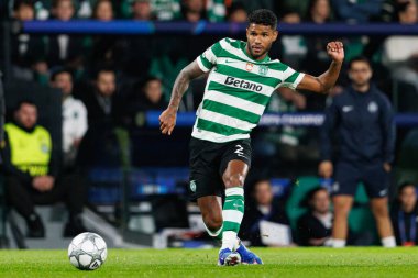 Matheus Reis UEFA Şampiyonlar Ligi maçında Estadio Jose Alvalade 'de (Maciej Rogowski / Ball Raw Images) Sporting CP ve Paris Saint-Germain takımları arasında görüldü.)
