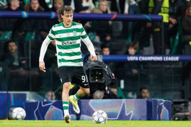 Ricardo Mangas, UEFA Şampiyonlar Ligi maçında Estadio Jose Alvalade 'de (Maciej Rogowski / Ball Raw Images) Sporting CP ve Paris Saint-Germain takımları arasında görüldü.)