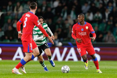 Francisco Trincao ve Nuno Mendes, UEFA Şampiyonlar Ligi maçında Estadio Jose Alvalade 'de (Maciej Rogowski / Ball Raw Images) Sporting CP ve Paris Saint-Germain takımları arasında görüldü.)