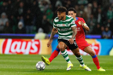 Luis Suarez, UEFA Şampiyonlar Ligi maçında Estadio Jose Alvalade 'de (Maciej Rogowski / Ball Raw Images) Sporting CP ve Paris Saint-Germain takımları arasında görüldü.)