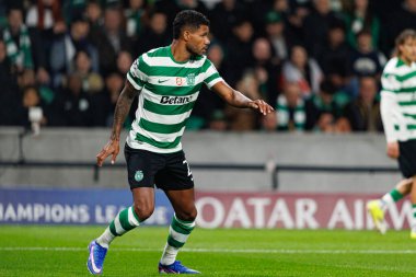 Matheus Reis UEFA Şampiyonlar Ligi maçında Estadio Jose Alvalade 'de (Maciej Rogowski / Ball Raw Images) Sporting CP ve Paris Saint-Germain takımları arasında görüldü.)
