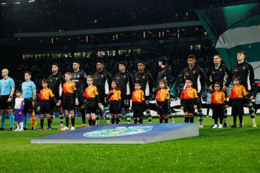 Spor Takımı UEFA Şampiyonlar Ligi maçında Estadio Jose Alvalade 'de (Maciej Rogowski / Ball Raw Images) Sporting CP ve Paris Saint-Germain takımları arasında görüldü.)