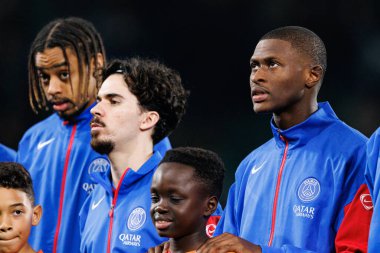 Vitinha ve Nuno Mendes, UEFA Şampiyonlar Ligi maçında Estadio Jose Alvalade 'deki (Maciej Rogowski / Ball Raw Images) Sporting CP ve Paris Saint-Germain takımları arasında görüldü.)