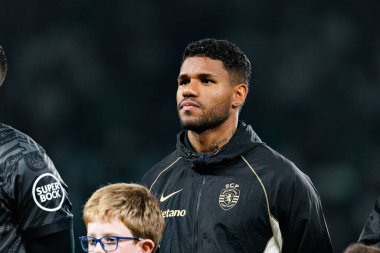 Matheus Reis UEFA Şampiyonlar Ligi maçında Estadio Jose Alvalade 'de (Maciej Rogowski / Ball Raw Images) Sporting CP ve Paris Saint-Germain takımları arasında görüldü.)