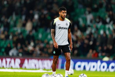 Matheus Reis UEFA Şampiyonlar Ligi maçında Estadio Jose Alvalade 'de (Maciej Rogowski / Ball Raw Images) Sporting CP ve Paris Saint-Germain takımları arasında görüldü.)