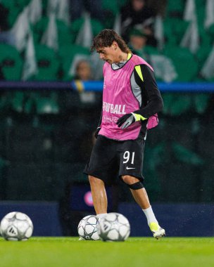 Ricardo Mangas, UEFA Şampiyonlar Ligi maçında Estadio Jose Alvalade 'de (Maciej Rogowski / Ball Raw Images) Sporting CP ve Paris Saint-Germain takımları arasında görüldü.)