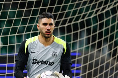 Rui Silva UEFA Şampiyonlar Ligi maçında Estadio Jose Alvalade 'de (Maciej Rogowski / Ball Raw Images) Sporting CP ve Paris Saint-Germain takımları arasında görüldü.)