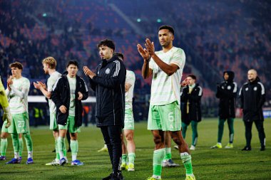 Sebastian Tounekti ve Auston Trusty, UEFA Avrupa Ligi FC ile Celtic FC (Maciej Rogowski / Ball Raw Images) arasındaki faz maçında görüldü.)