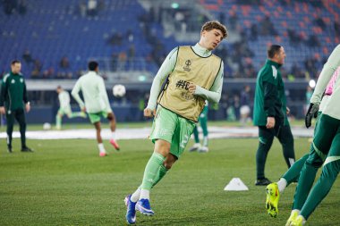 Arne Engels, Bologna FC ile Celtic FC (Maciej Rogowski / Ball Raw Images) arasında oynanan UEFA Avrupa Ligi faz maçında görüldü.)
