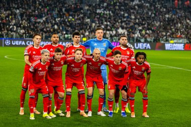 Benfica takımı Juventus FC ve SL Benfica (Maciej Rogowski / Ball Raw Images) arasındaki Şampiyonlar Ligi faz maçında görüldü.)