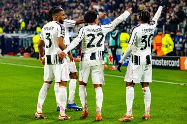 Weston McKennie, Juventus FC ve SL Benfica (Maciej Rogowski / Ball Raw Images) arasındaki Şampiyonlar Ligi faz maçını kutluyor)