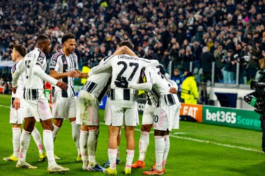 Weston McKennie, Juventus FC ve SL Benfica (Maciej Rogowski / Ball Raw Images) arasındaki Şampiyonlar Ligi faz maçını kutluyor)