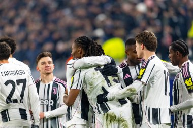 Khephren Thuram, Juventus FC ile SL Benfica (Maciej Rogowski / Ball Raw Images) arasındaki Şampiyonlar Ligi faz maçını kutluyor.)