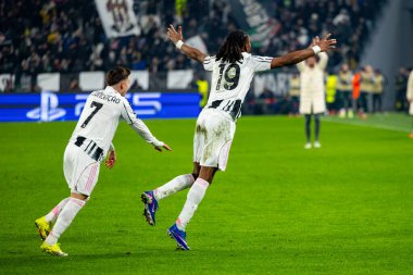 Khephren Thuram, Juventus FC ile SL Benfica (Maciej Rogowski / Ball Raw Images) arasındaki Şampiyonlar Ligi faz maçını kutluyor.)