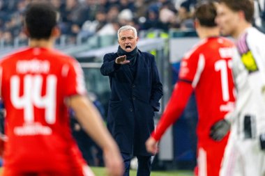 Jose Mourinho, Juventus FC ve SL Benfica (Maciej Rogowski / Ball Raw Images) arasındaki Şampiyonlar Ligi faz maçında görüldü.)