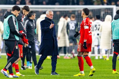 Nicolas Otamendi ve Jose Mourinho, Juventus FC ile SL Benfica (Maciej Rogowski / Ball Raw Images) arasındaki Şampiyonlar Ligi faz maçında görüldü.)