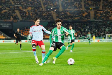 Valentin Gomez ve Anis Moussa, Real Betis Balompie ve Feyenoord Rotterdam (Maciej Rogowski / Ball Raw Images) takımları arasında oynanan UEFA Avrupa Ligi maçında görüldü.)