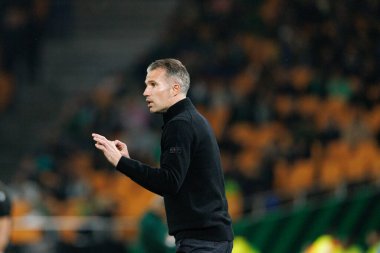 Robin Van Persie, Real Betis Balompie ve Feyenoord Rotterdam (Maciej Rogowski / Ball Raw Images) takımları arasında oynanan UEFA Avrupa Ligi maçında görüldü)