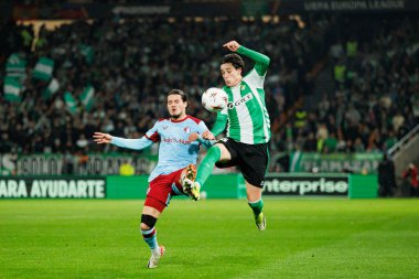 Valentin Gomez ve Anis Moussa, Real Betis Balompie ve Feyenoord Rotterdam (Maciej Rogowski / Ball Raw Images) takımları arasında oynanan UEFA Avrupa Ligi maçında görüldü.)