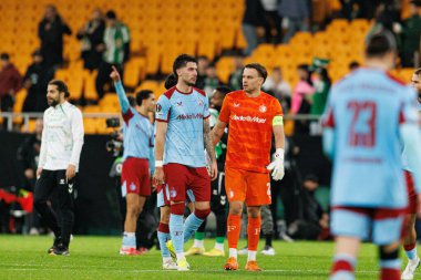 Jakub Moder ve Timon Wellenreuther, Real Betis Balompie ve Feyenoord Rotterdam (Maciej Rogowski / Ball Raw Images) takımları arasında oynanan UEFA Avrupa Ligi maçında görüldü.)