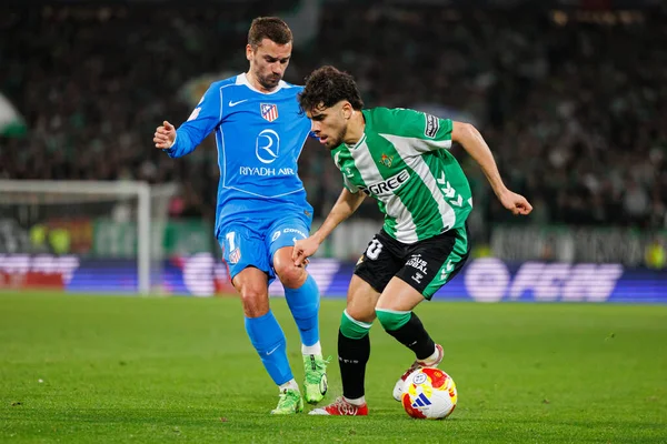Antoine Griezmann ve Abde Ezzalzouli Copa Del Rey çeyrek final maçında Real Betis Balompie ve Atletico de Madrid (Maciej Rogowski / Ball Raw Images)