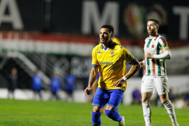 Antef Tsoungui, Liga Portekiz maçı sırasında Estrela Amadora ve GD Estoril praia takımları arasında Estadio Jose Gomes 'de (Maciej Rogowski / Ball Raw Images) görüldü.)