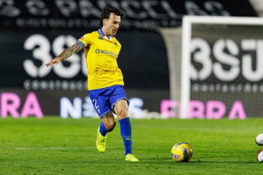 Ricard Sanchez, Liga Portekiz maçı sırasında Estrela Amadora ve GD Estoril praia takımları arasında Estadio Jose Gomes 'de görüldü (Maciej Rogowski / Ball Raw Images)