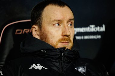 Ian Cathro, Liga Portekiz maçı sırasında Estrela Amadora ve GD Estoril praia takımları arasında Estadio Jose Gomes (Maciej Rogowski / Ball Raw Images)