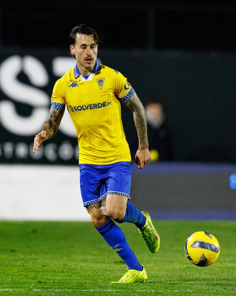 Ricard Sanchez, Liga Portekiz maçı sırasında Estrela Amadora ve GD Estoril praia takımları arasında Estadio Jose Gomes 'de görüldü (Maciej Rogowski / Ball Raw Images)