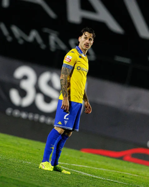 Ricard Sanchez, Liga Portekiz maçı sırasında Estrela Amadora ve GD Estoril praia takımları arasında Estadio Jose Gomes 'de görüldü (Maciej Rogowski / Ball Raw Images)