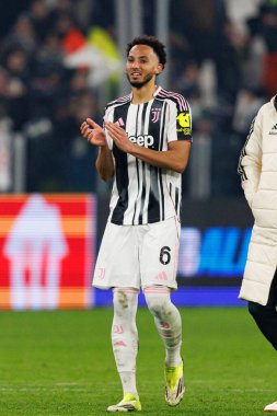 Lloyd Kelly, Juventus FC ve SL Benfica (Maciej Rogowski / Ball Raw Images) arasındaki Şampiyonlar Ligi faz maçında görüldü)