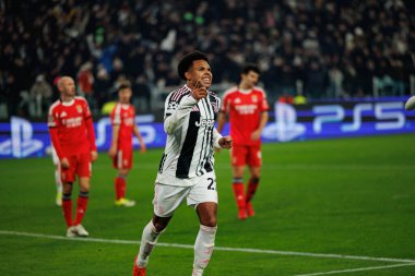 Weston McKennie, Juventus FC ve SL Benfica (Maciej Rogowski / Ball Raw Images) arasındaki Şampiyonlar Ligi faz maçında gol attıktan sonra kutlama yaparken görüldü.)